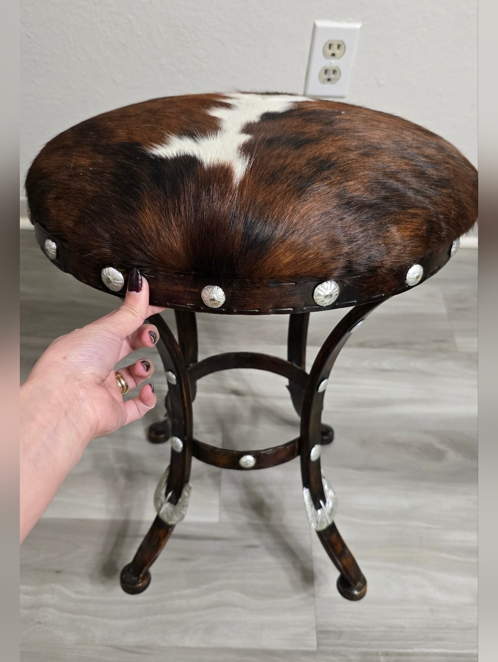 Western Cowhide Belt Foot Stool - Picture 6 of 14